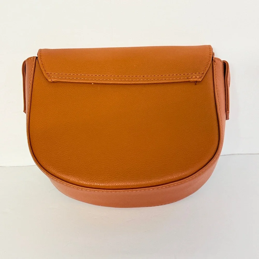 JJ Winters NEW Saddle Crossbody Bag Tan Flap Ring Tassel vegan Adjustable‎